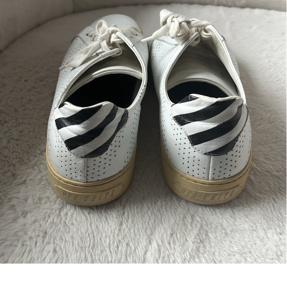 Authentic OFF-WHITE "Blue Collar" Perforated Stripe
Sneaker Sz 40 - Picture 6 of 7